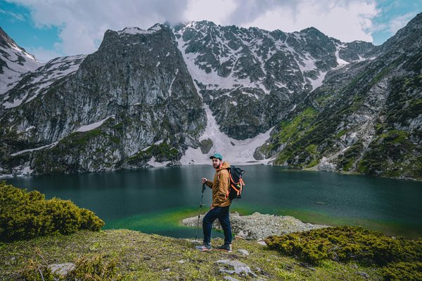 Découvrez la plage de la courtade : un joyau caché à porquerolles